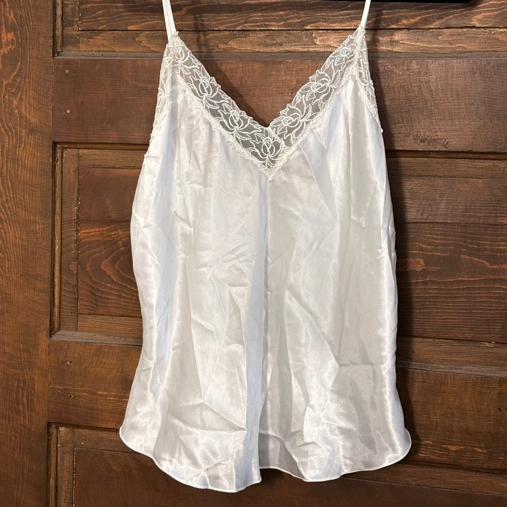 Vntg Victoria's Secret slip tank ♡